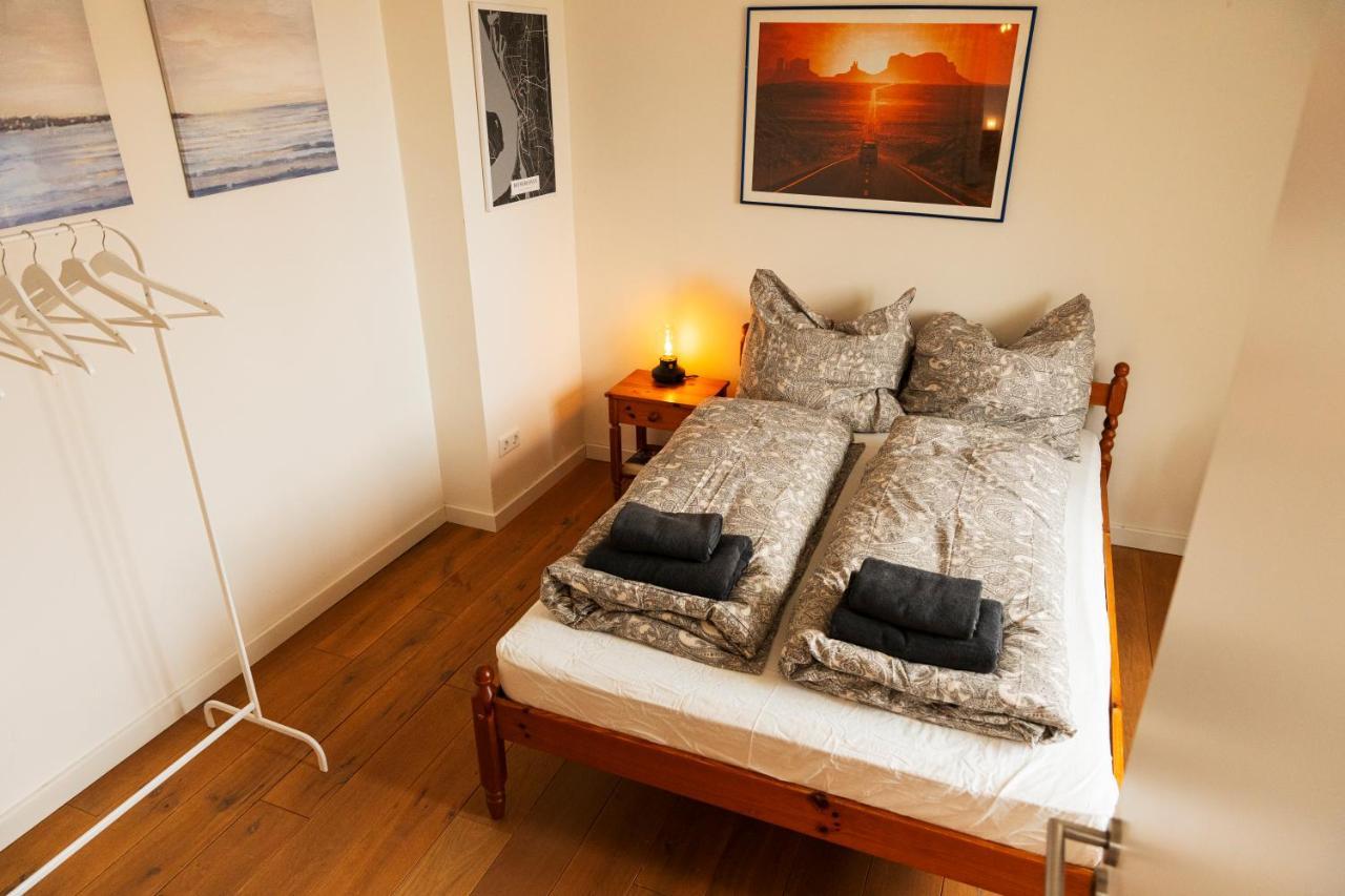 Woelkchen - Wohnung Mit Balkon, Holzdielen & Tv Bremerhaven Bagian luar foto