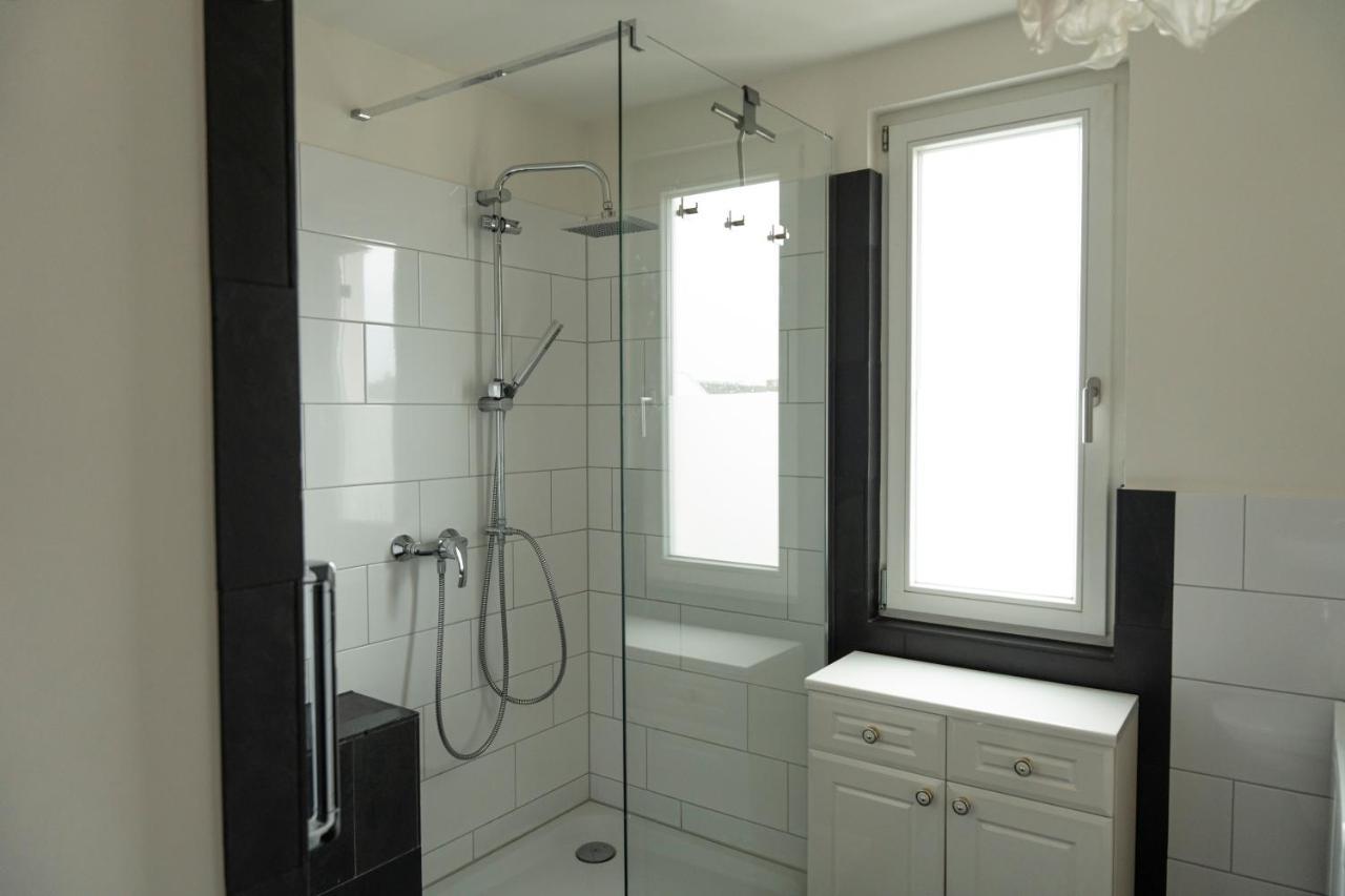 Woelkchen - Wohnung Mit Balkon, Holzdielen & Tv Bremerhaven Bagian luar foto